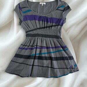 Hurley gray graphic babydoll flare‎ short sleeve top y2k vintage skater grunge